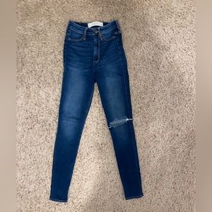 Abercrombie & Fitch Distressed Womens Jeans size 0 / W25